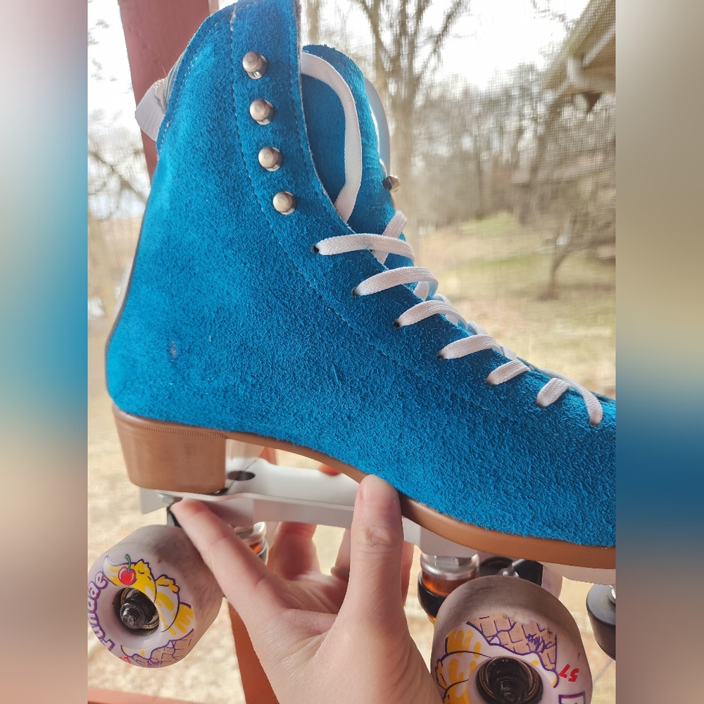 Moxi Jack Roller Skates - Picture 2 of 7